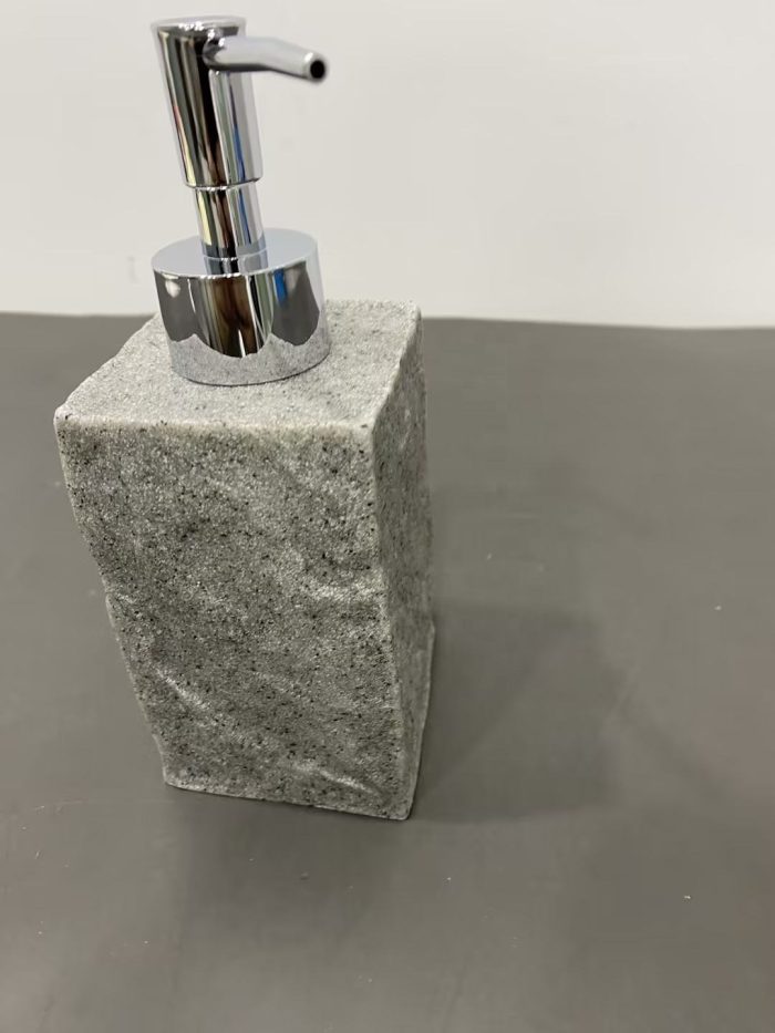 Terrazzo Soap Dispenser & Toothbrush Holder 03